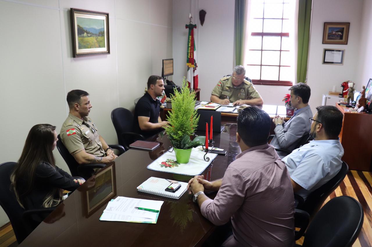 Pleito de lideranças locais garante reforço do efetivo da Polícia Militar de Gaspar