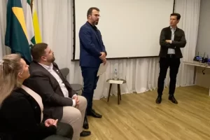 ACIG, AMPE e CDL discutem prioridades com Deputado Federal Gilson Marques