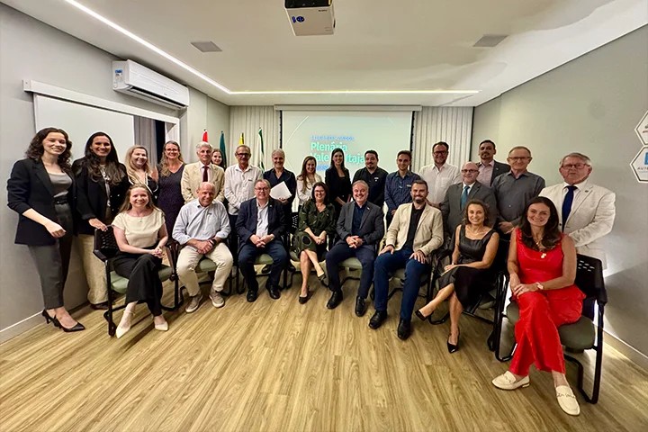 Gaspar sedia plenária regional da FACISC